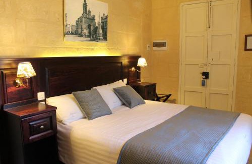 Qormi Cama Y Desayuno | Palazzino Nina Boutique Hotel
