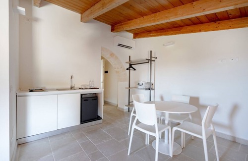 Municipio 1 Apartamento | Palazzo della Torre 202 - Modern Historic Loft