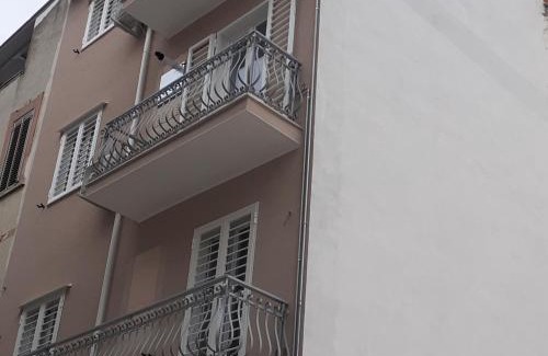 Margherita di Savoia Apartamento | Palazzo Galante