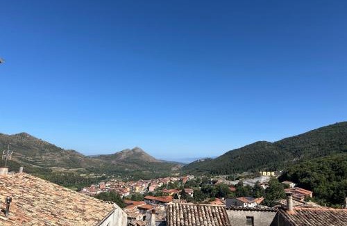 Morano Calabro Casa | Palazzo giallo