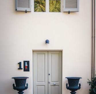 Oltretorrente Cama Y Desayuno | Palazzo Gozzi Bed & Beauty