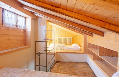 Castello Cabiaglio Apartamento | Palazzo Mia by iCasamia it