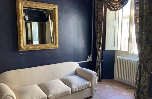 Mombaroccio Casa | Palazzo Montesi