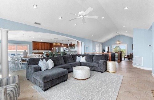 Sandbridge Casa | Palazzo | Oceanfront | Private Pool, Hot Tub, Dog Friendly
