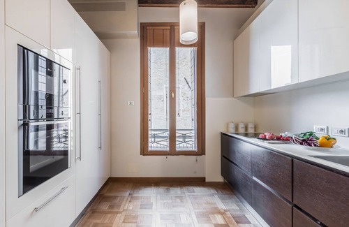 San Polo Villa | Palazzo Perla - Tres Habitaciones Villa, Capacidad 6