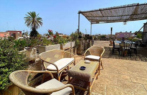 Calimera Apartamento | Palazzo Sabella Tommasi white suite