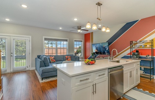 Nashville Cabaña | Palette - Private Patio - Mins to Nashville Zoo