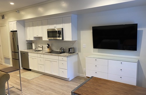 Olympic Valley Condominio | Squaw: Squaw Valley Lodge, Walk to Village, Slopeside Studio, Jacuzzi, piscina