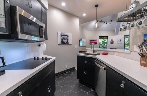 Olympic Valley Condominio | Palisades Tahoe Lodge: Newly Upgraded Ski-in/out 1 BR condo / full kitchen