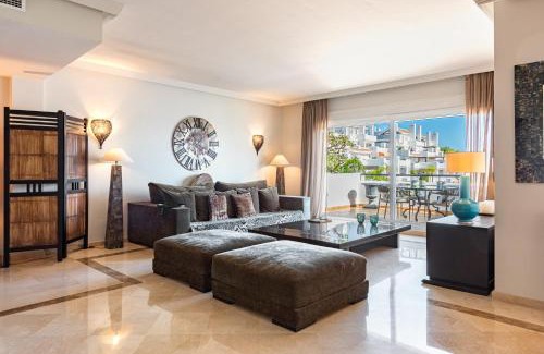 Marbella Casa | Palm Beach Frontline Penthouse