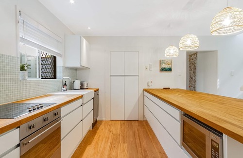 Palm Beach Casa | Palm Beach Shack - Absolute Beachfront Palm Beach - Pet Friendly (Upon Request) - Linen Provided!