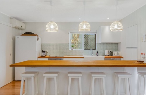 Palm Beach Casa | Palm Beach Shack - Absolute Beachfront Palm Beach - Pet Friendly (Upon Request) - Linen Provided!