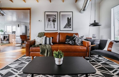 Gilbert Casa | Palm · Bungalow at Palm w/ Fire pit + steps from Downtown