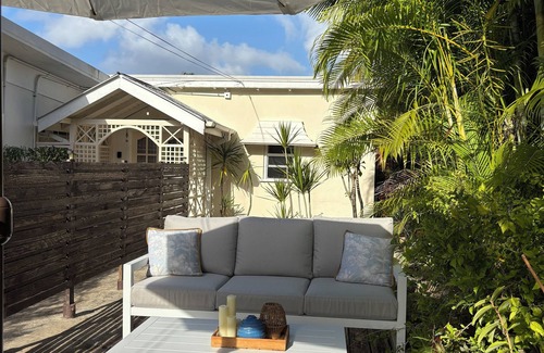 Sunset Crest Cabaña | Palm Cottage - Sunset Crest, close to the beach and swimming pool