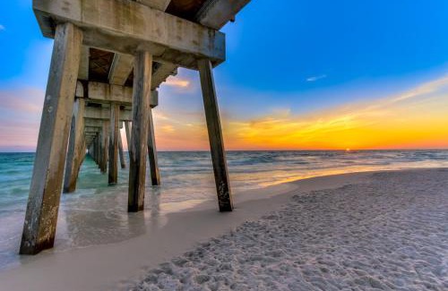 Panama City Beach Casa | Palm Cove Coastal Cottage