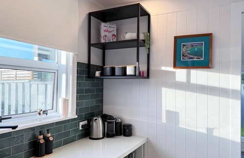 Paraparaumu Beach Casa | Palm Haven Beach Retreat