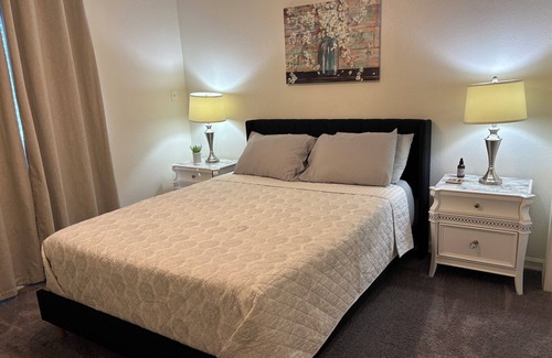 Lemoore Casa | Palm Oasis