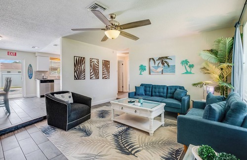 Largo Casa | Palm Paradise by StayLage