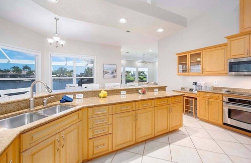 Burnt Store Casa | Palm Pointe - Waterfront Vacation Rental Cape Cora