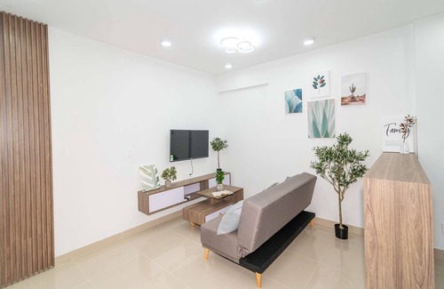Thang Tam Condominio | Palm Rooftop Homestay with SeaView