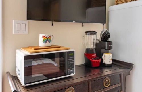 Tahquitz River Estates Apartamento | Palm Springs First 420 LGBTA Shiloh Pet-Friendly near downtown