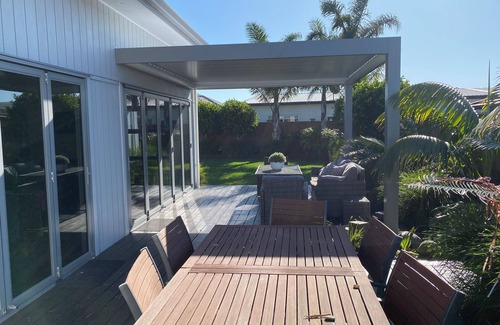 Papamoa Beach Casa | Palm Springs, Papamoa Paradise.