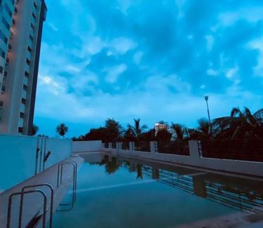 Rajkot Apartamento | Palm Suite With Sky Terrace Penthouse 11th Floor