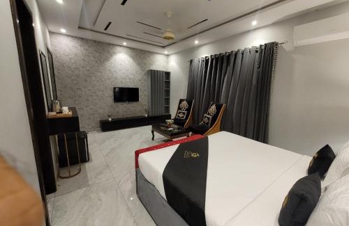 Gulberg Hotel | Palm tree suites