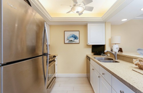 Sanibel Condominio | Palm Trees and 80 Degrees