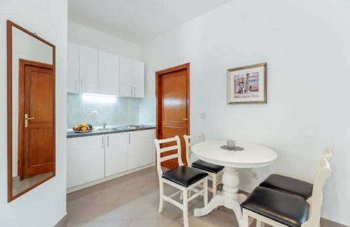Herceg Novi Apartamento | Palma Apartment 3 Deluxe mit Seitlichen Meerblick