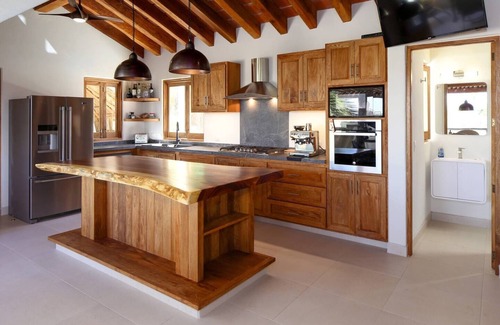 North End Apartamento | "Palma del Rey" (King Palm) 2 Bed / 2.5 Bath