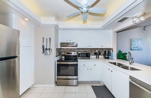 Palma del Mar Condominio | Palma 'Lush' Island Views