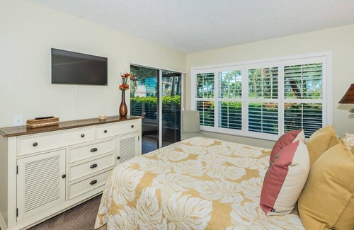 Palma del Mar Condominio | Palma Walking Trails Through Lush, Tropical Gardens