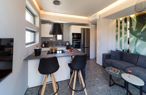 Petaloudes Apartamento | Palmeral Luxury Suites - Strelizia Ground floor