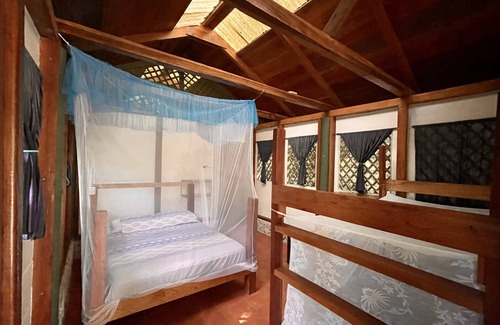 Puerto Barrios Cabina | The Round House Hotel