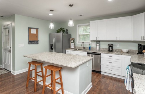 Pigeon Point Casa | Palmetto Cottage - Downtown Beaufort - Minutes to Parris Island!