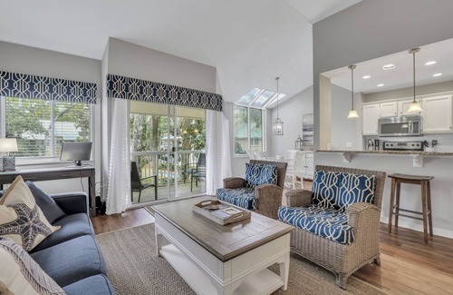 North Forest Beach Casa | Palmetto Dunes - 713 Barrington Drive - Oceanside with pond Views