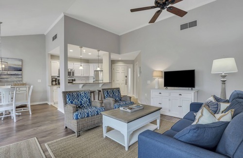North Forest Beach Casa | Palmetto Dunes - 713 Barrington Drive - Oceanside with pond Views