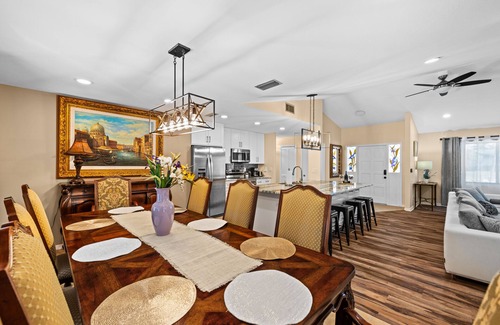 Trafalgar Casa | Palmetto Pool Villa