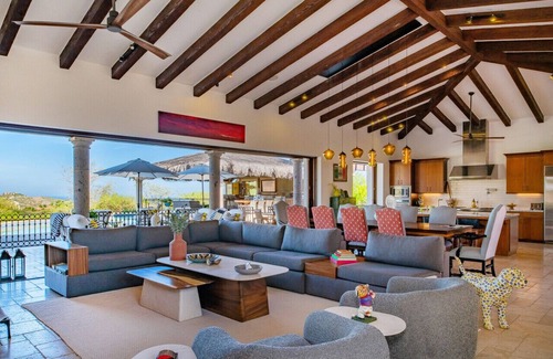 San Jose del Cabo Villa | Summer Deal Palmilla Villa with Gratis Transport