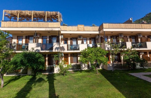 Avlana Hotel | Palmiye Otel & Restaurant