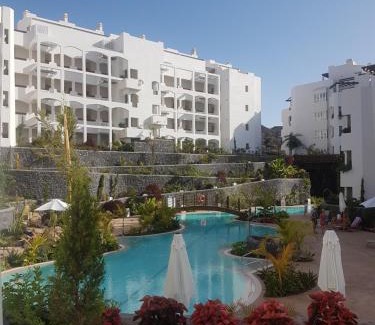 Palm-Mar Apartamento | PalmMar Jardines NEW 2bedroom ISORA 0-4 House 145m2 with garden