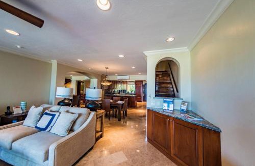 Playa Flamingo Villa | Palms 5 Luxury Beachfront Villa
