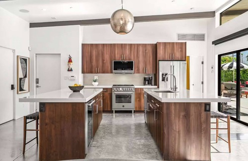 Palm Springs Casa | Lo mejor en Palm Springs Aparece en Dwell 5 habitaciones y todos los baños en suite
