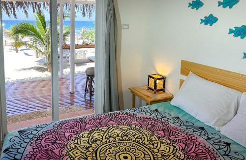 Punta Sal Casa | Palo Santo beach escape