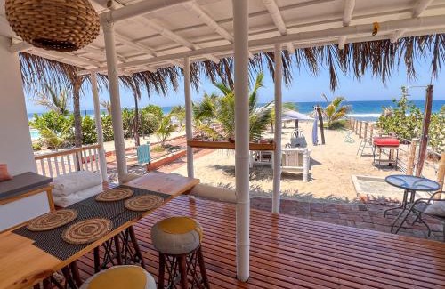 Punta Sal Casa | Palo Santo beach escape