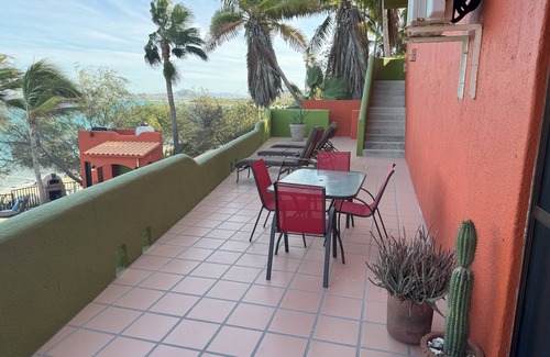 Buenavista Apartamento | Paloma Jr. Suites 2nd Floor 2-rooms -patio & ocean view