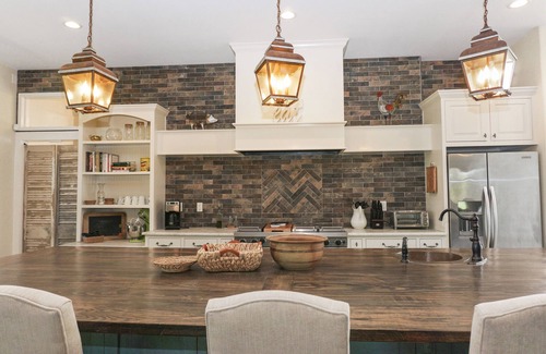 Canyon Lake Casa | Hermosa Hill Country Home - Capacidad hasta 10 con vistas y espacio al aire libre increíble!