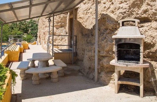 Valtierra Cabaña | Cuevas Rurales Bardeneras Palomar 5-7 personas, terraza y barbacoa