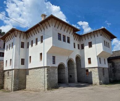 Gjirokaster Hotel | Palorto Inn